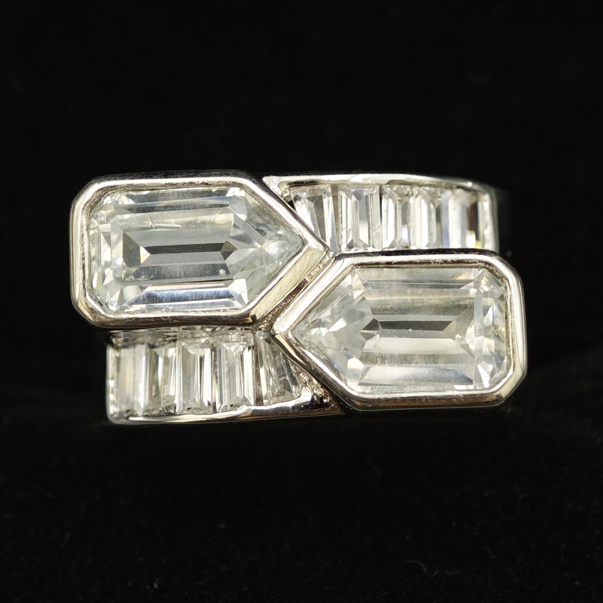 5.25ct Bezel Setting Multi-cut White Sapphire Ring in Silver