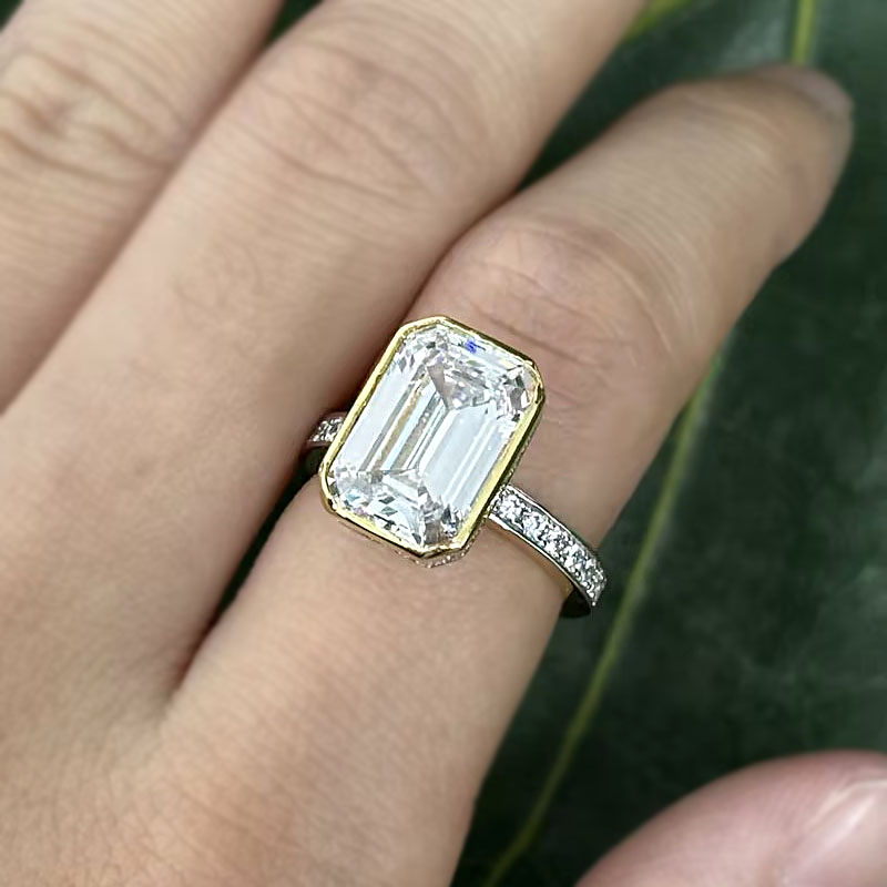 Bezel Seeting 3.5ct Emerald Cut White Sapphire Engagement Ring