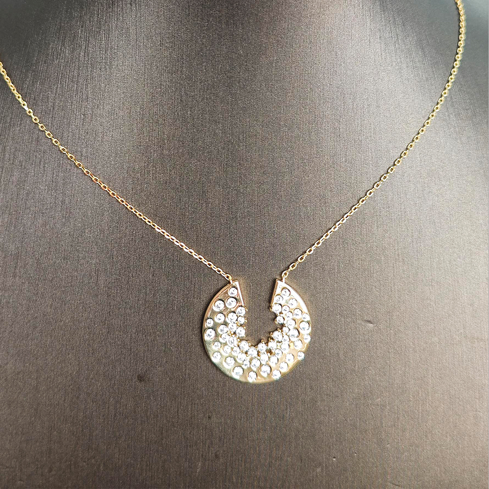 Round Cut White Sapphire Scattered Diamond Discs Necklace