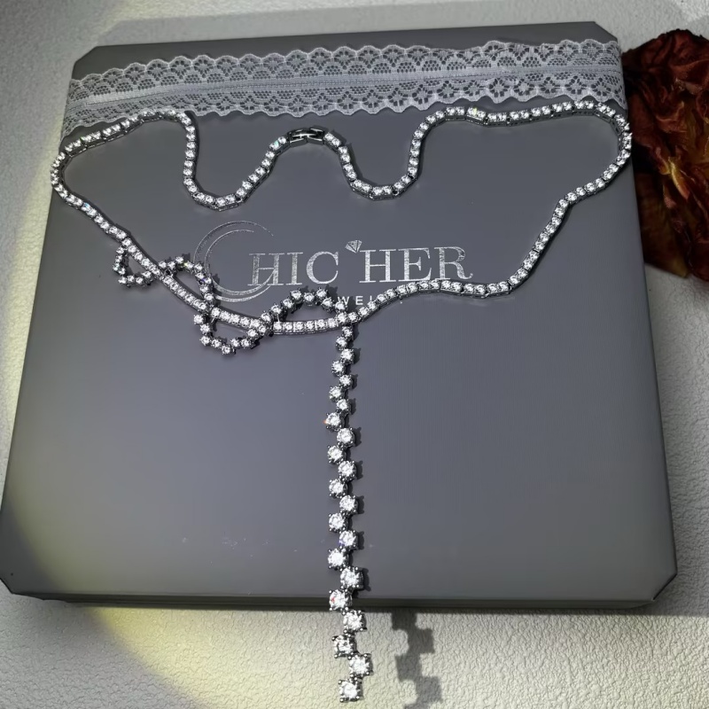 Fashion Round Cut White Moissanite Necklace