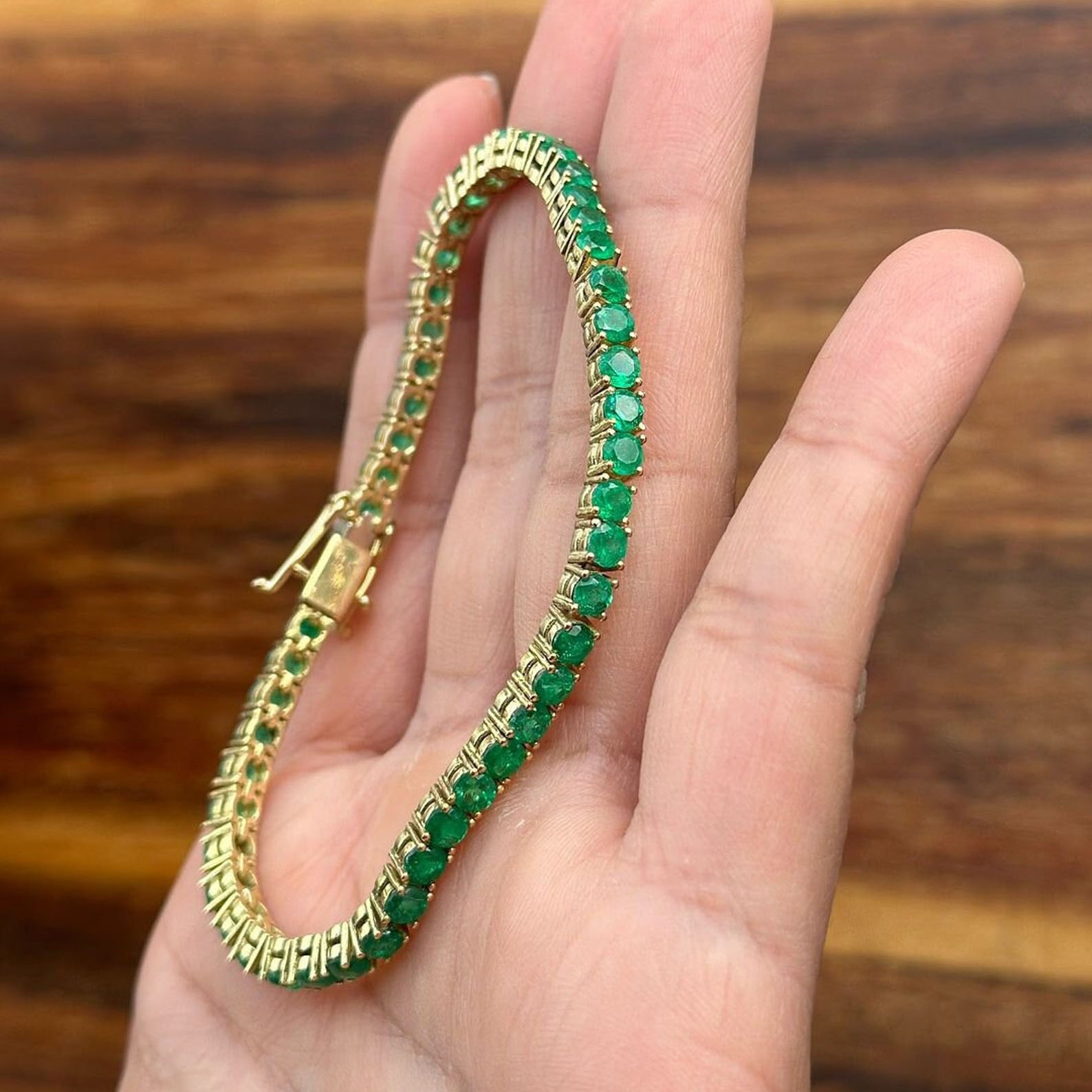 Round Cut Emerald Sapphire Tennis Chain Bracelet