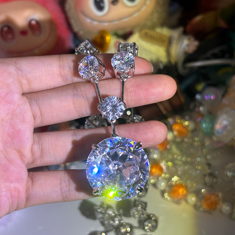 Brilliant Round Cut White Sapphire Pendant Necklace