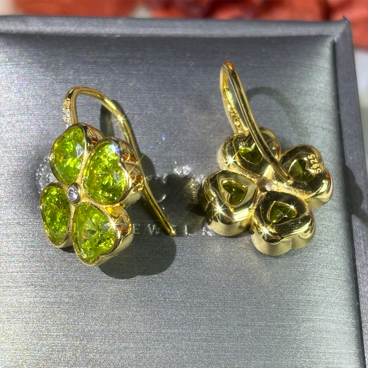 Four-Leaf Clover Peridot Earrings