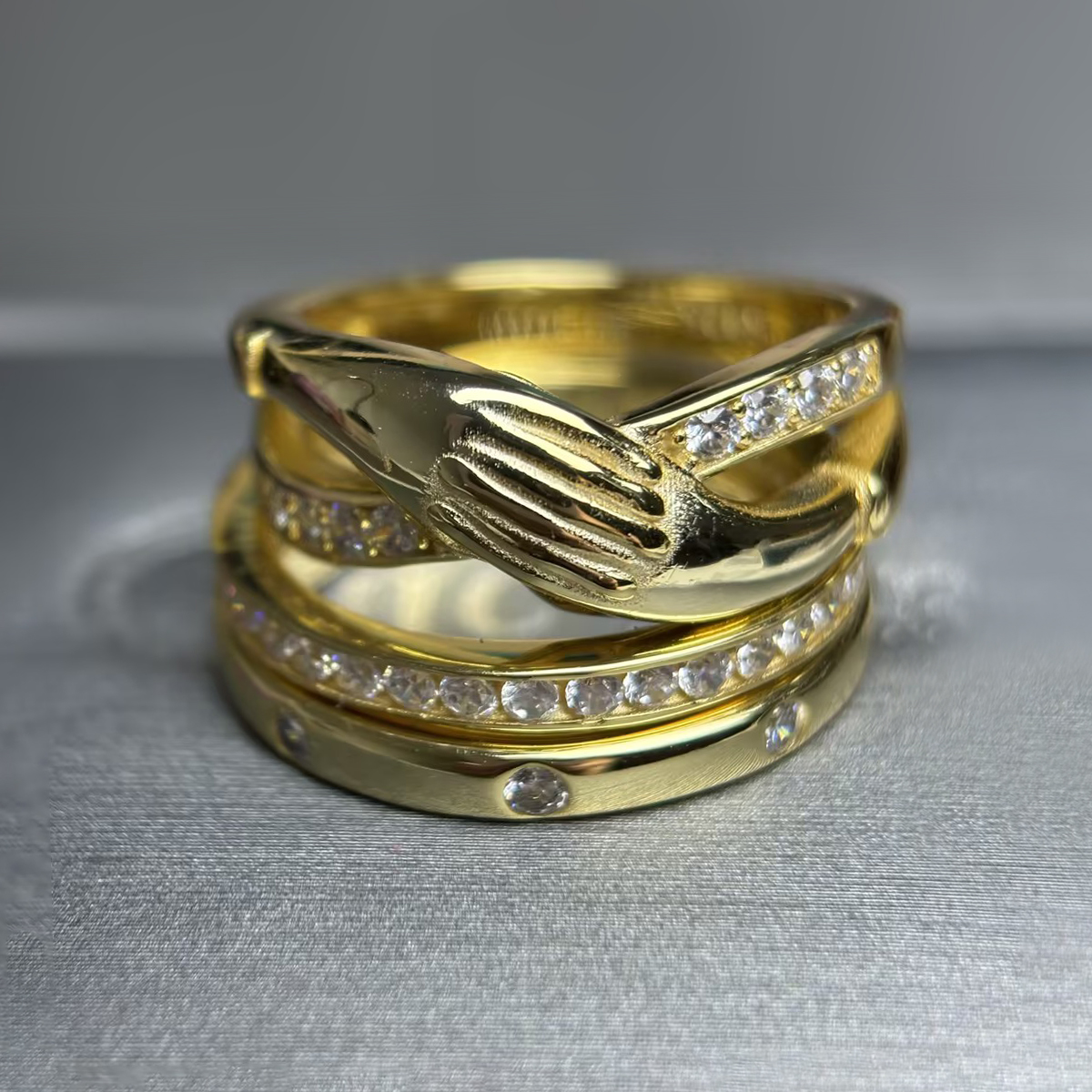 1.02ct Love Hand Design Wedding Band Set / 3-Piece