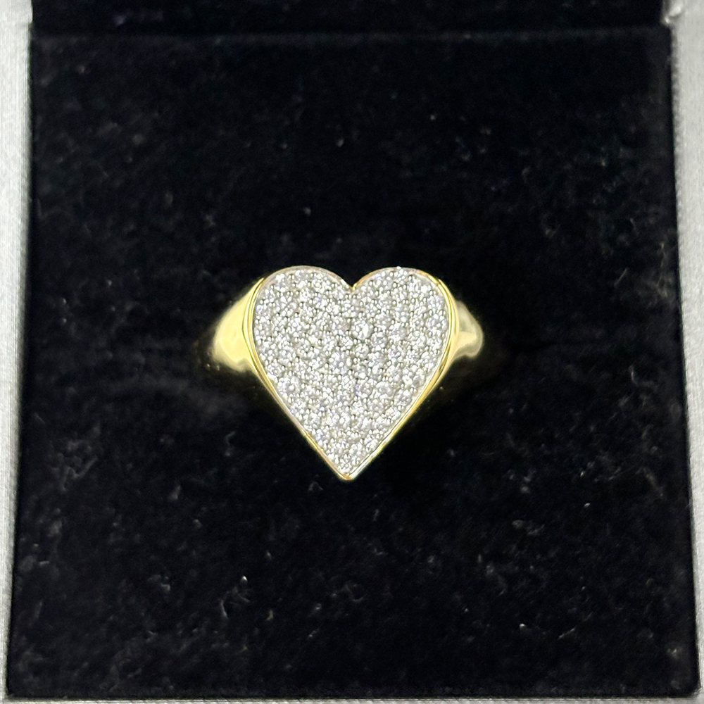 Pave Setting Love Heart Shape Gold Ring