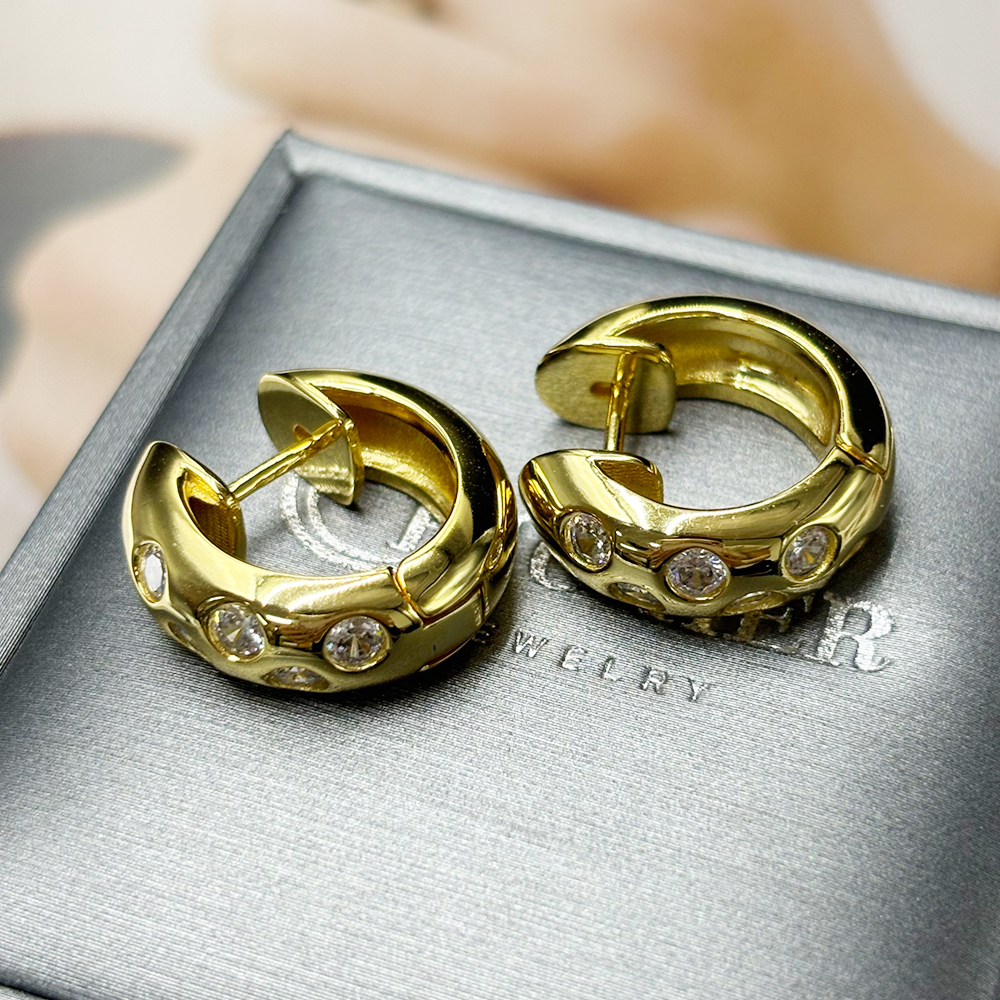 Round Cut Scattered Diamond Huggie Earrings