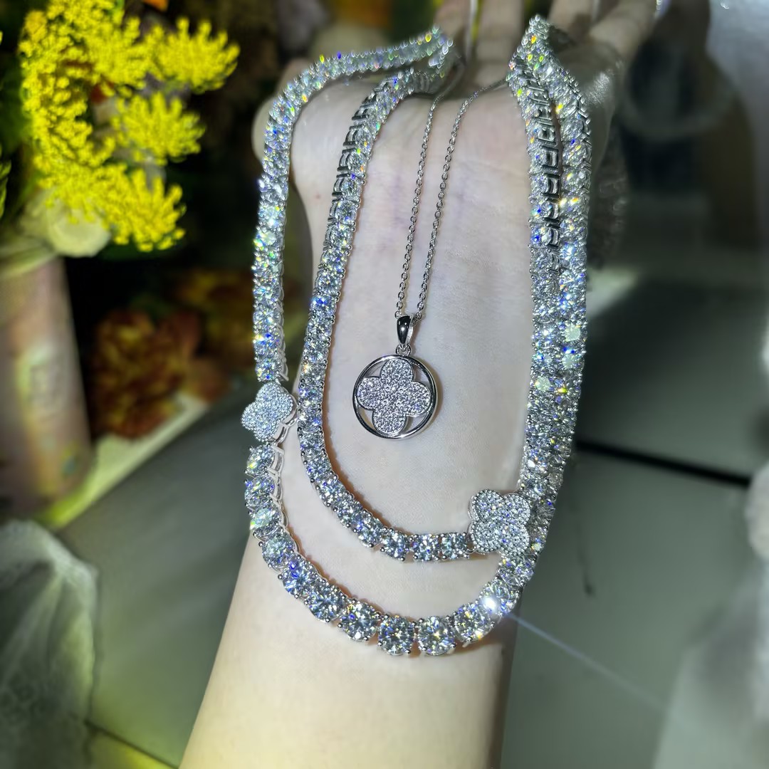 Original Design - Lucky Grass White Moissanite Necklace (Two-pieceDress）