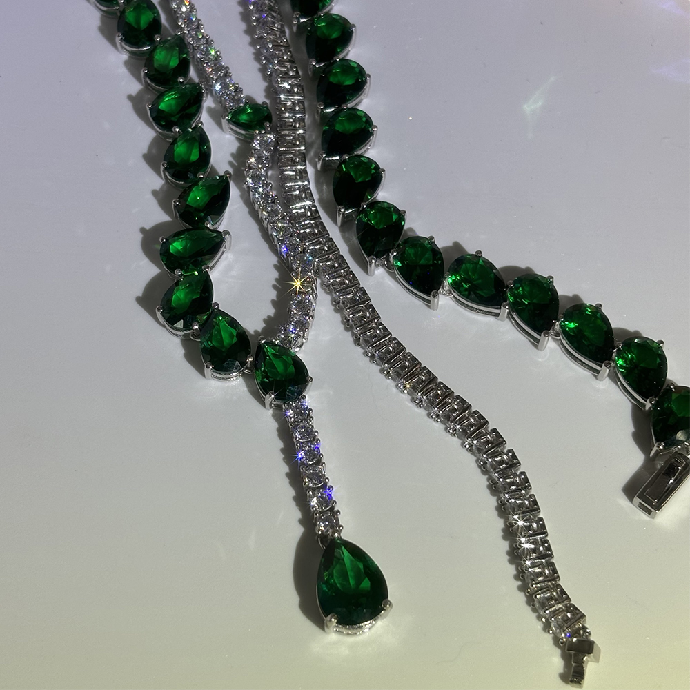 Two Tone Emerald&White Sapphire Lariat Necklace