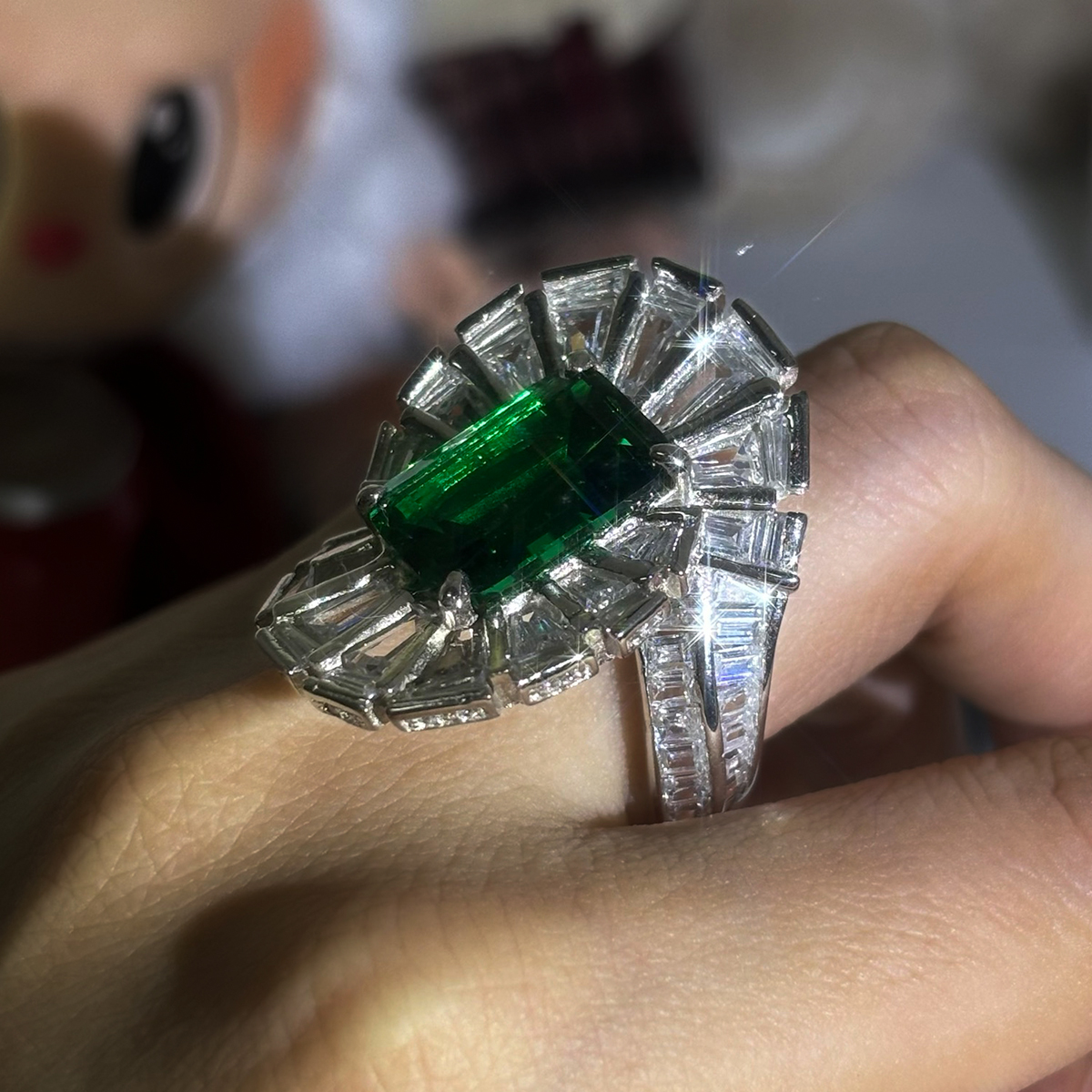 4ct Spiral Design Emerald Cut Emerald Sapphire Ring