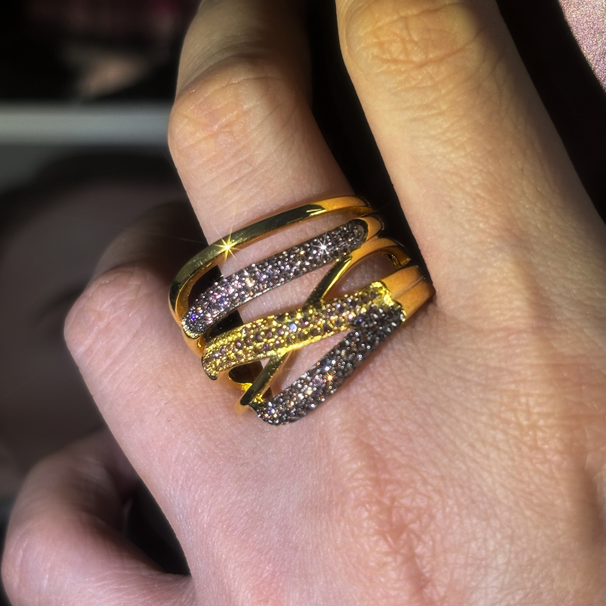 Chocolate&Yellow Sapphire Round Cut Woven Design Wedding Band