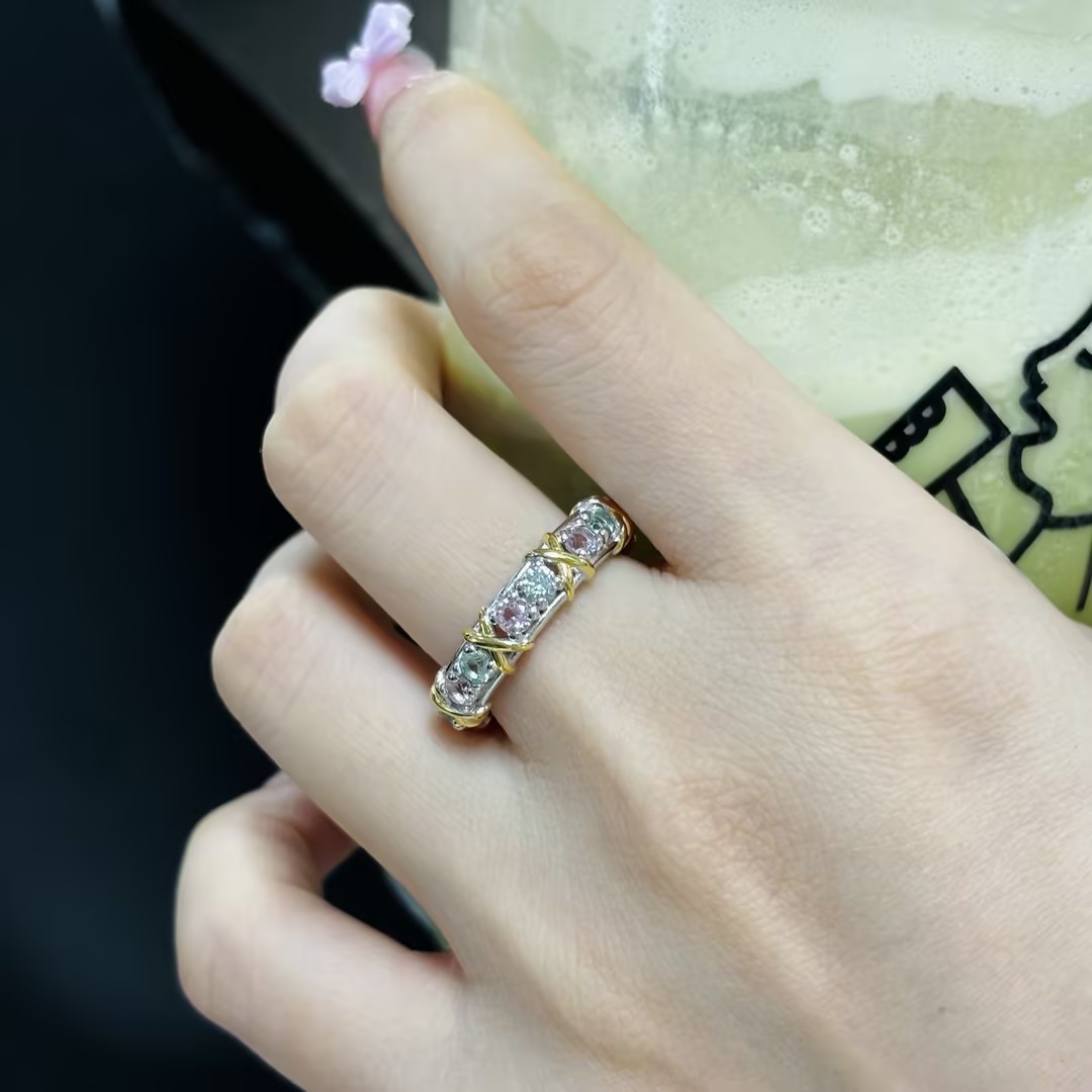 Luxury 16-stone Pink & Aquamarine Sapphire Band