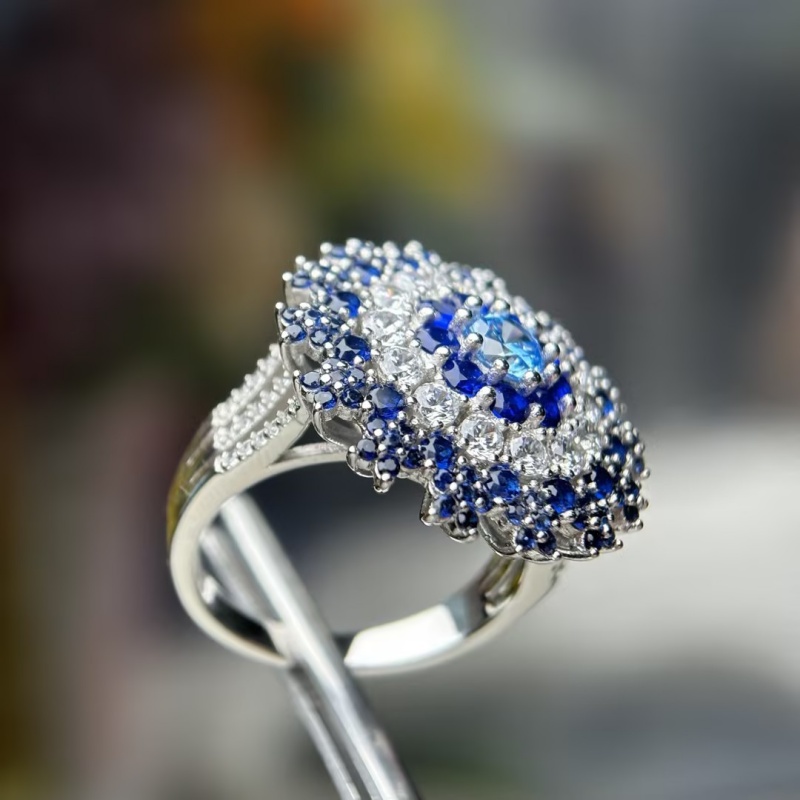 4.25ct Round Cut Blue Sapphire Cocktail Ring