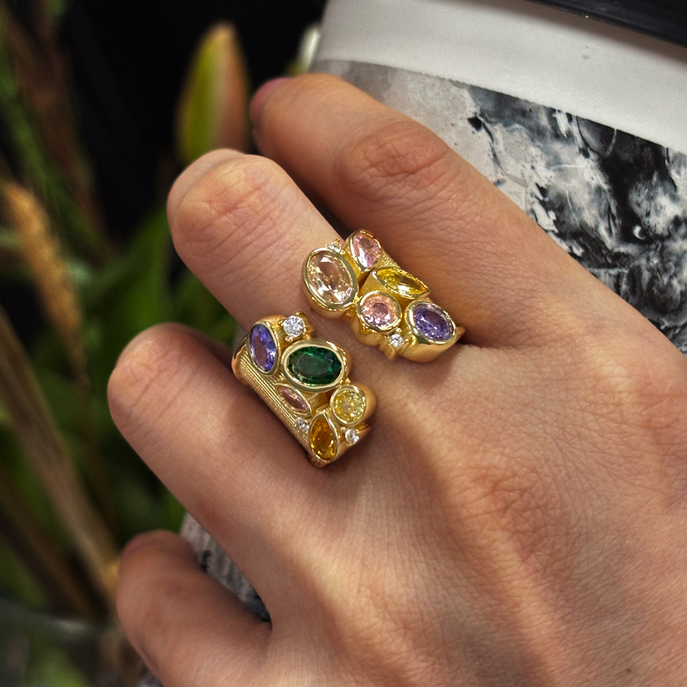 2.35ct Oval cut  Rainbow Sapphire Cocktail Ring