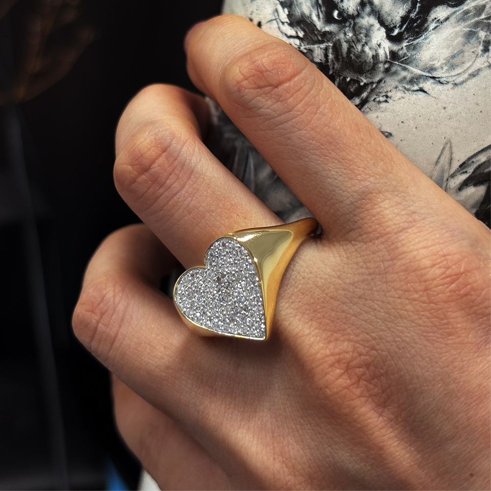 Pave Setting Love Heart Shape Gold Ring