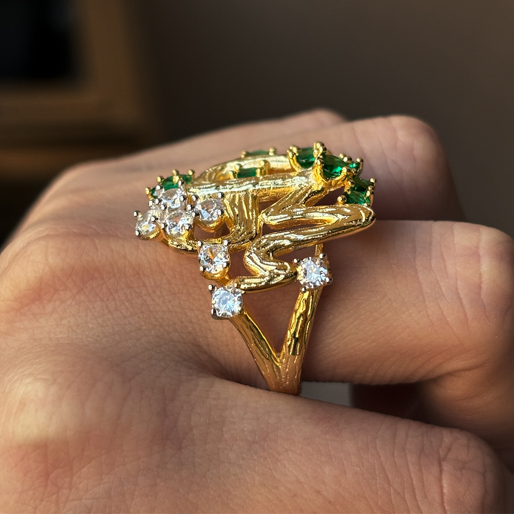 Antique diamond& Emerald Cocktail Ring