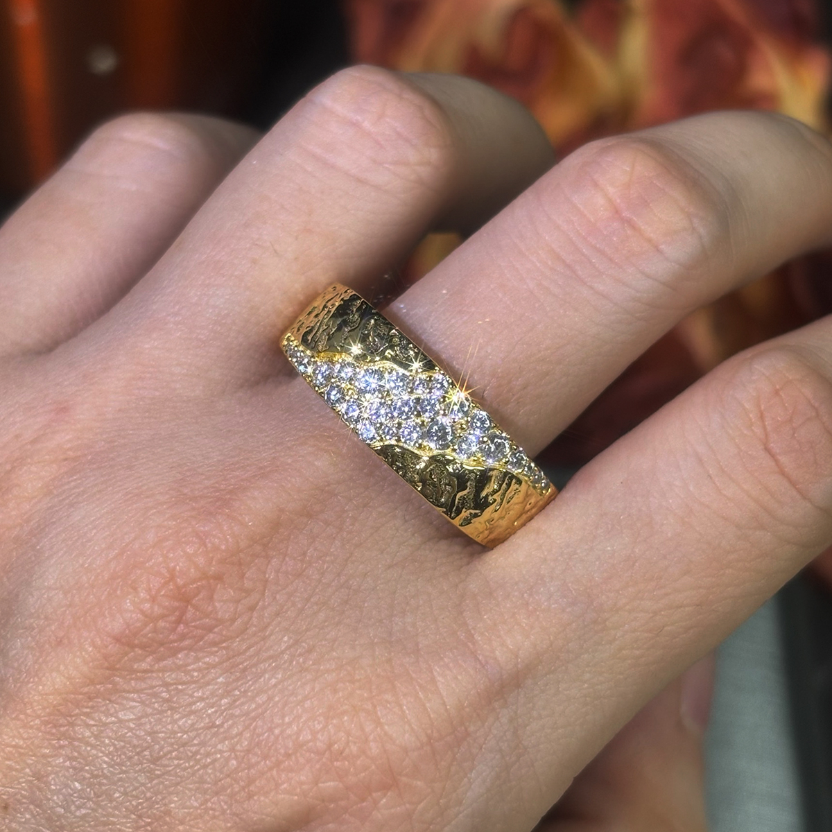 Genderless Gold Irregular Texture Diamond Wedding Band