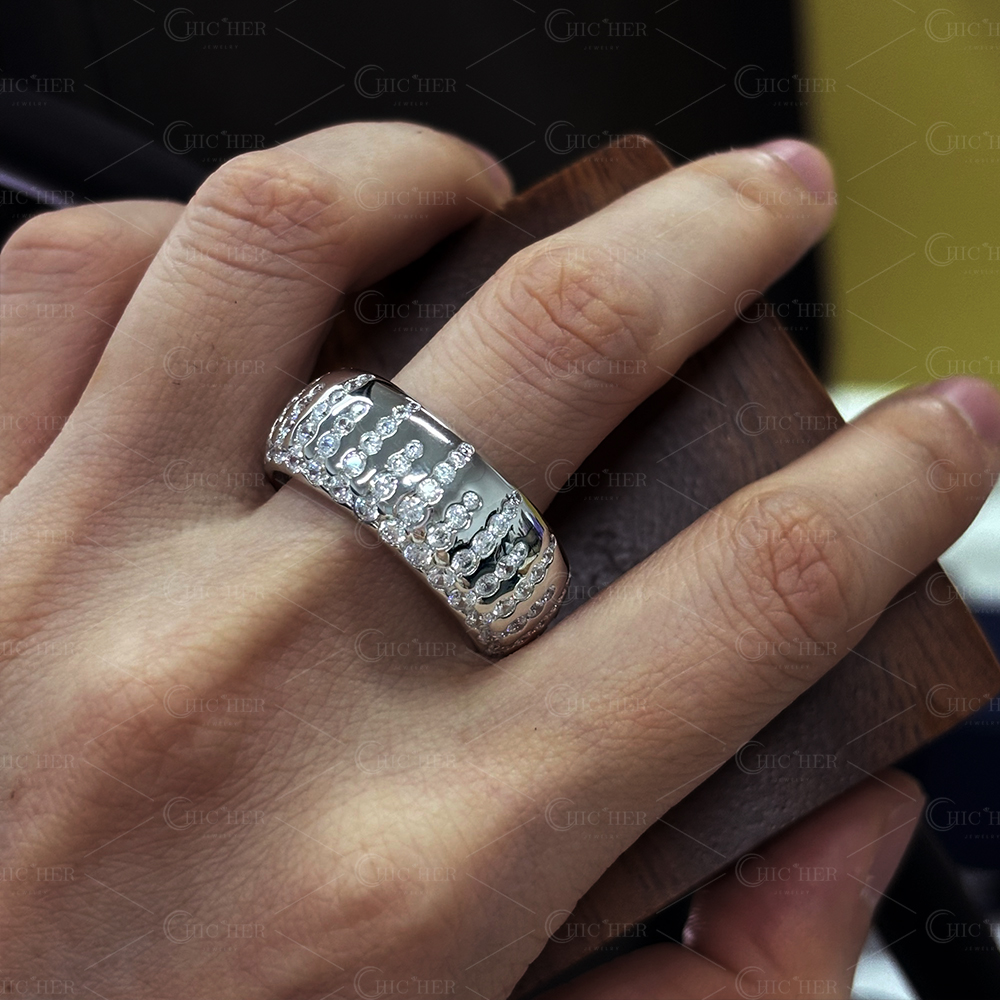 Flush Setting 1.7ct Scattered Diamond Wedding Band