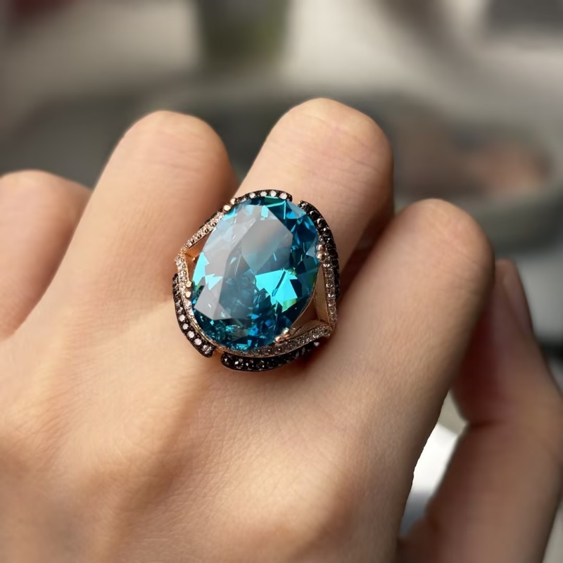7ct Oval Cut Blue Sapphire Engagement Ring