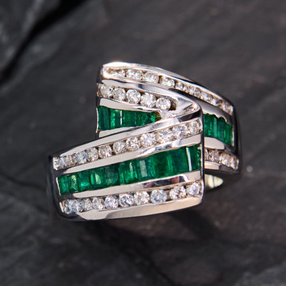 Channel Setting 3.25ct Emerald&White Sapphire Wedding Band