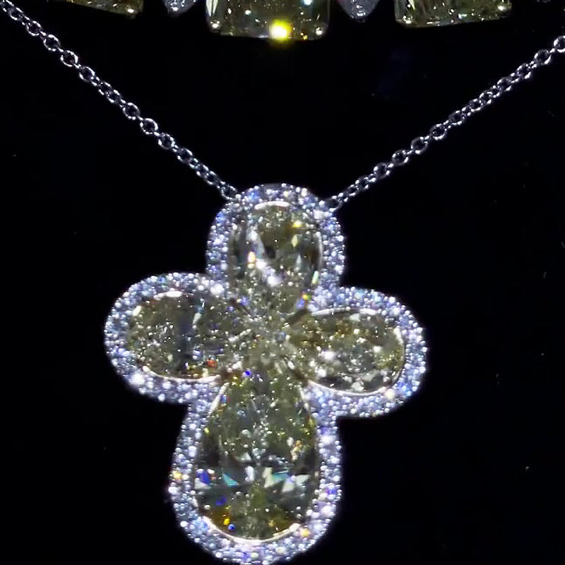 Classic Two-tone Clover Flower Yellow Sapphire Pendant Necklace