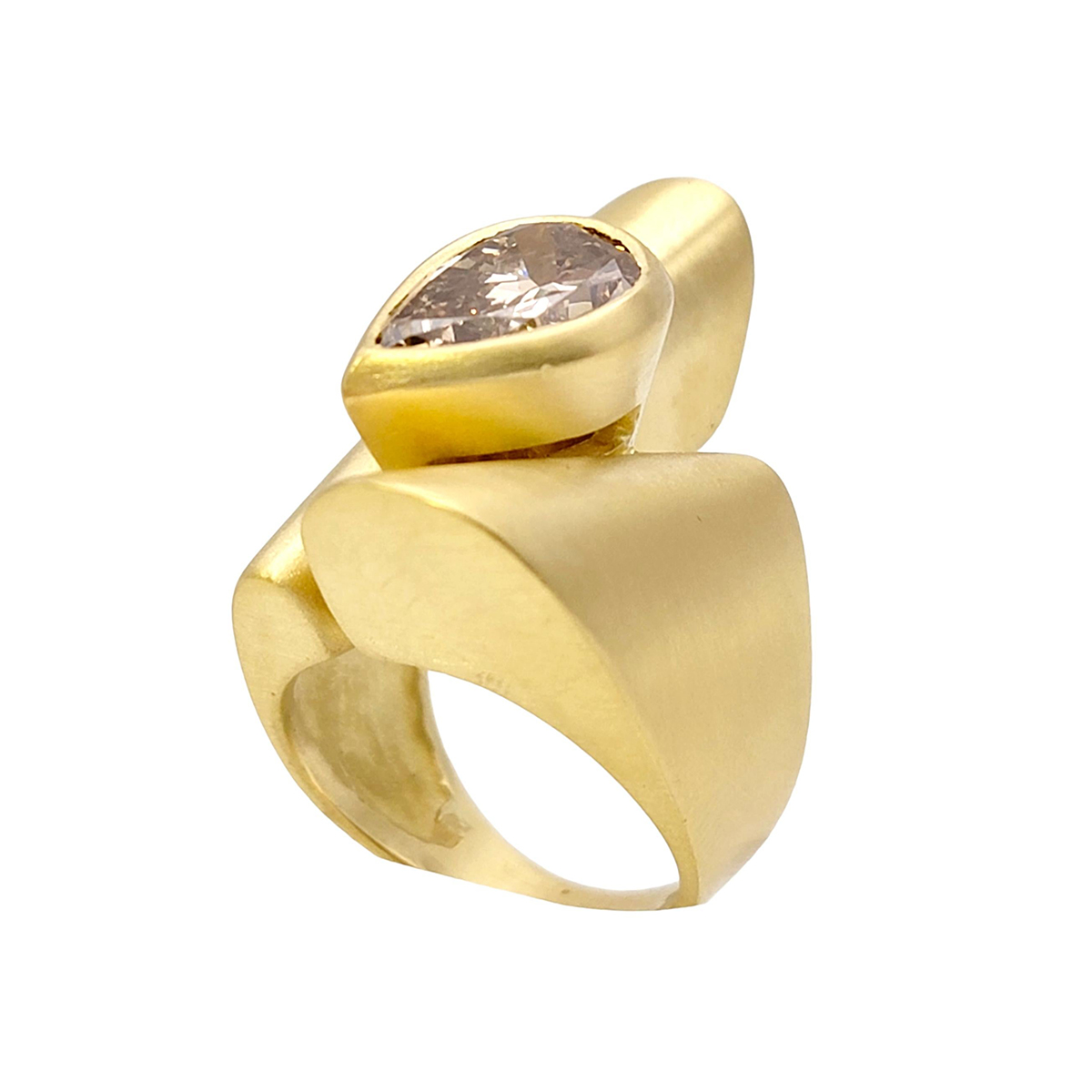 2ct Pear Cut Champagne Sapphire Unisex Band