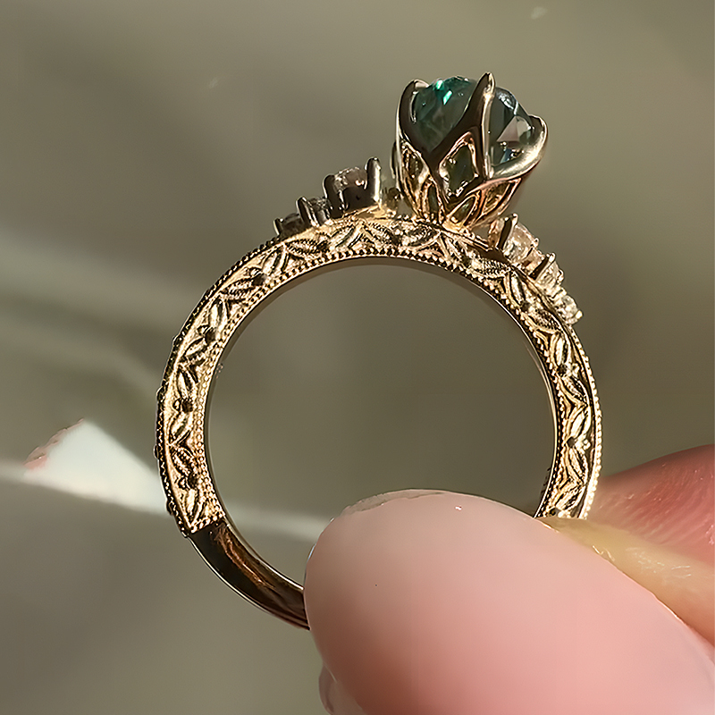 Vintage 2ct Oval Cut Emerald Sapphire Engagement Ring