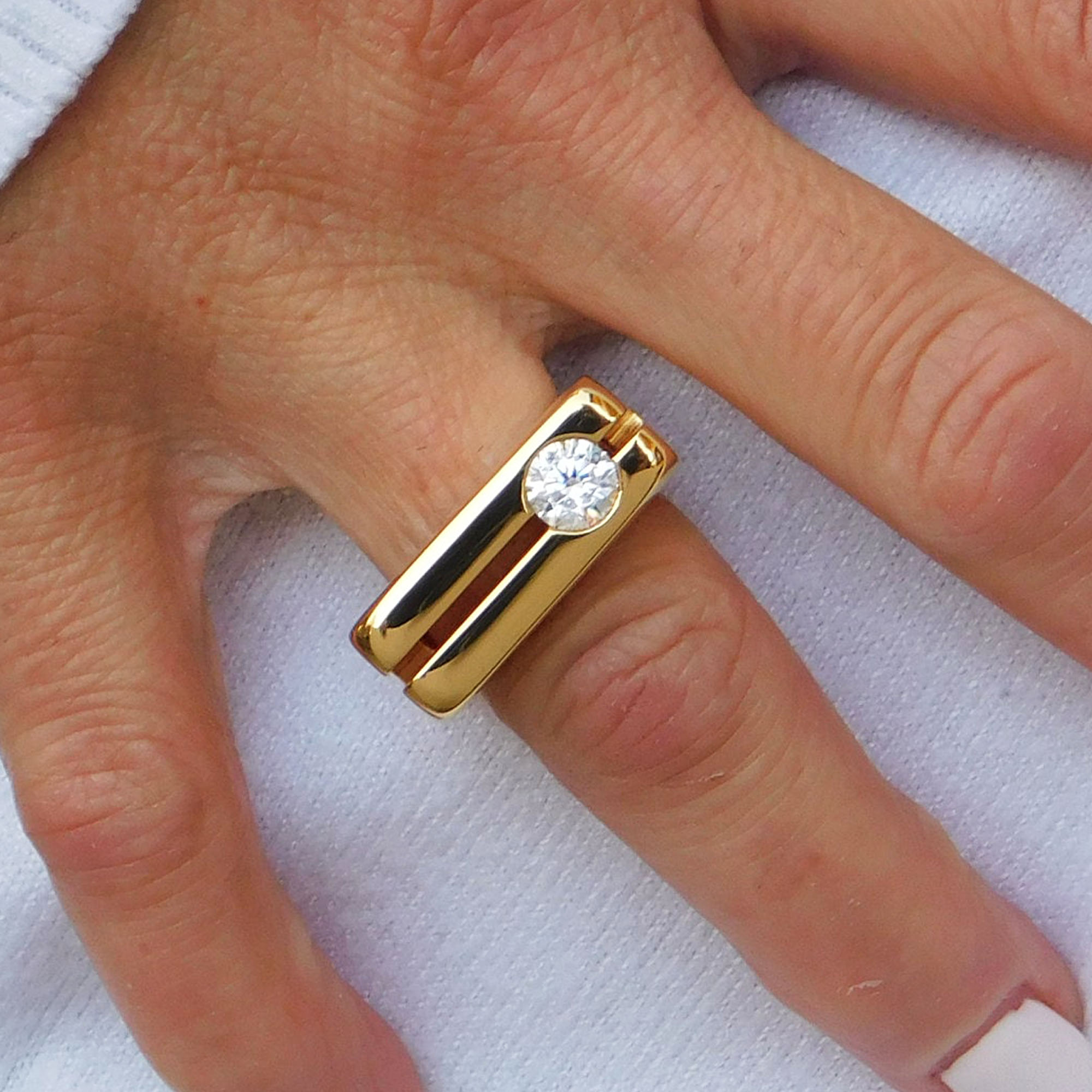 2ct Round Cut White Sapphire Flat Top Double Band