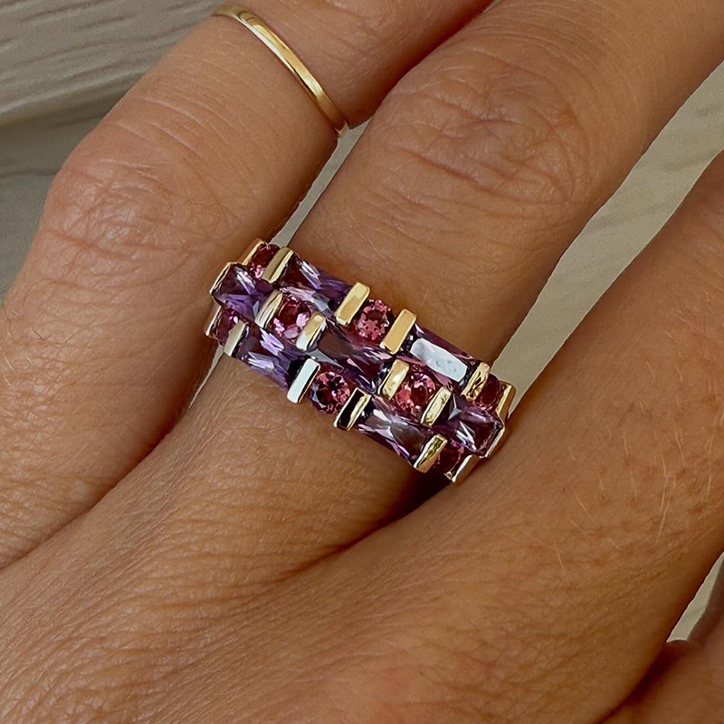 Vibrant Ombre 4.5 ctw Rectangle & Round Cut Purple Amethyst & Pink Sapphire Band