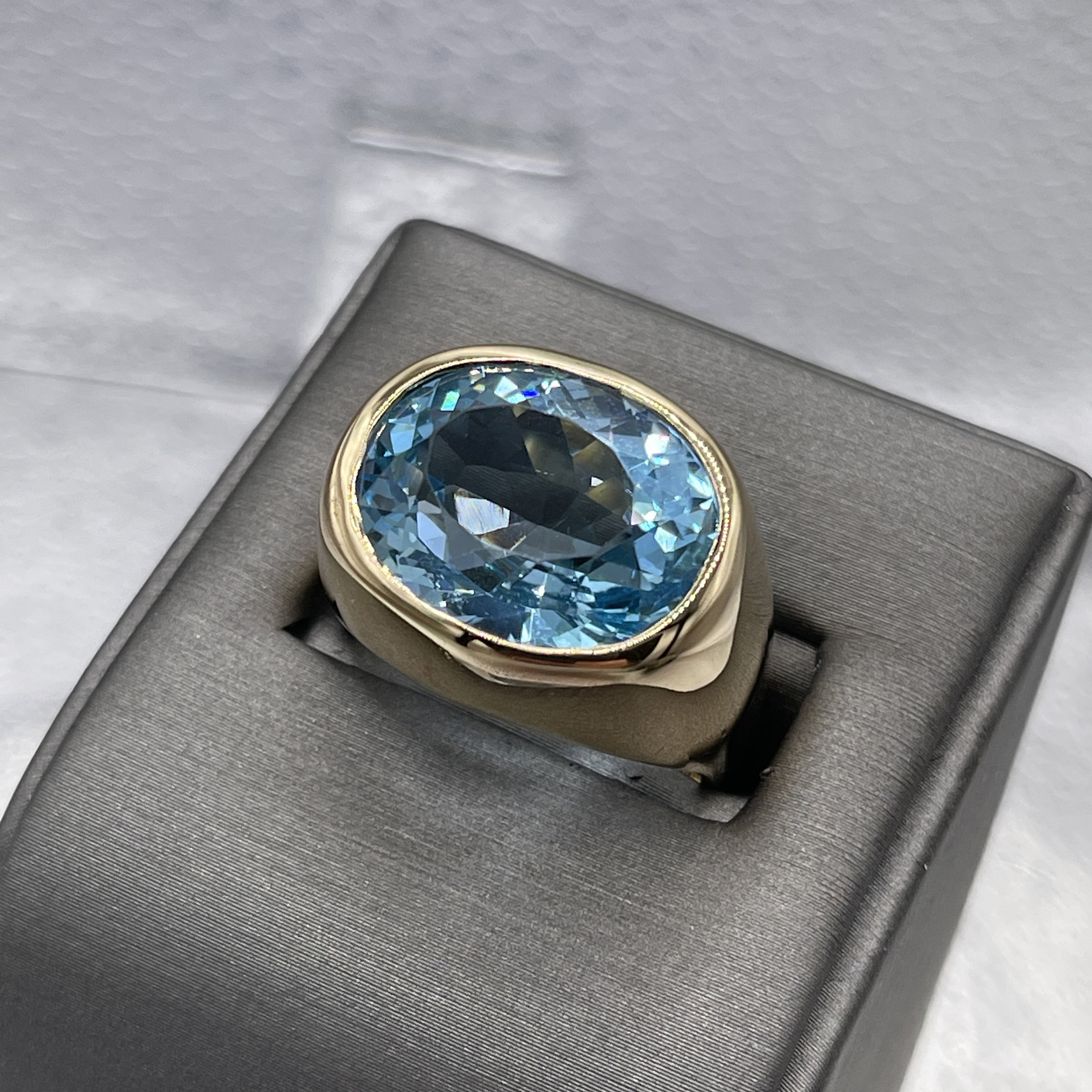 4ct Bezel Setting Oval Cut Aquamarine Sapphire Engagement Ring