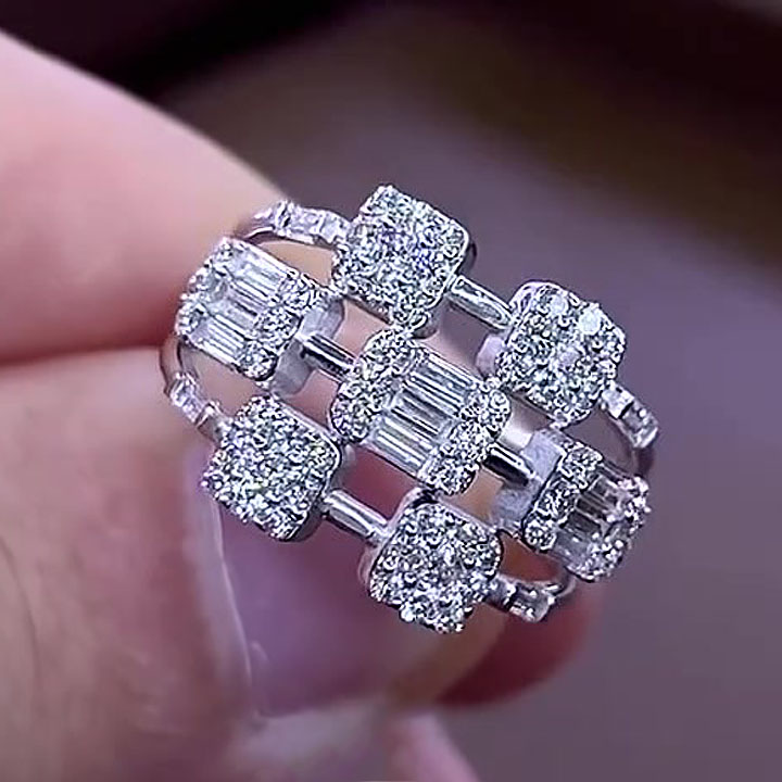 2.15ct Emerald&Round Cut White Sapphire Eternity Ring