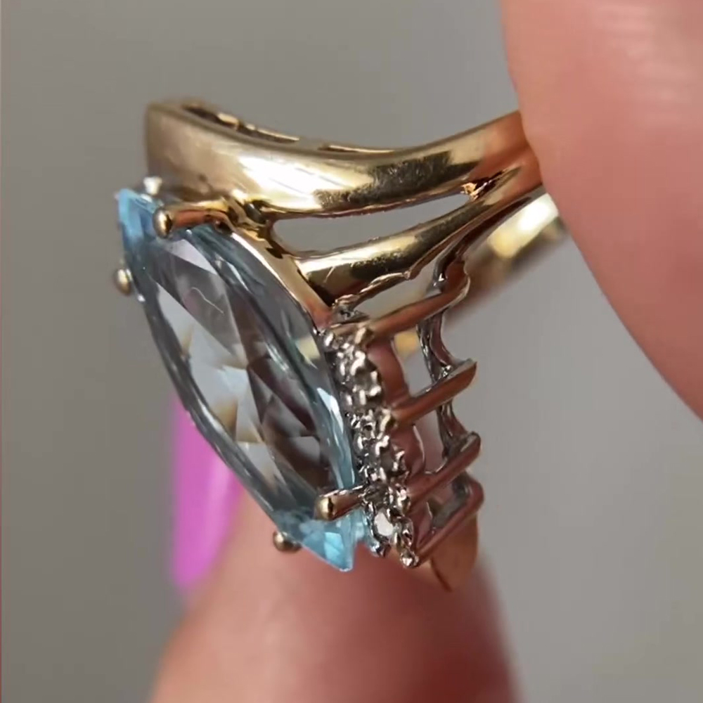 Bypass Design 3.5ct Marquise Cut Aquamarine Sapphire Engagement Ring