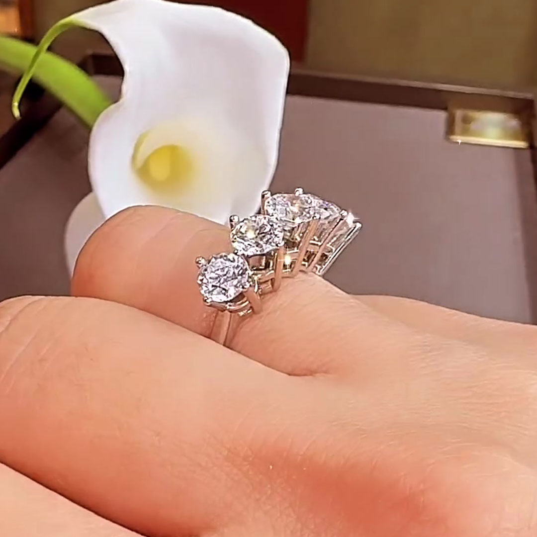 1.25ct Five-stone Round Cut White Sapphire Eternity Ring