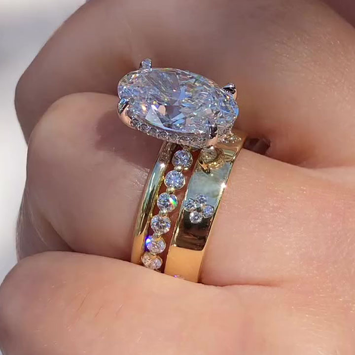 4ct Under Halo Oval Cut White Sapphire Wedding Set/3pcs