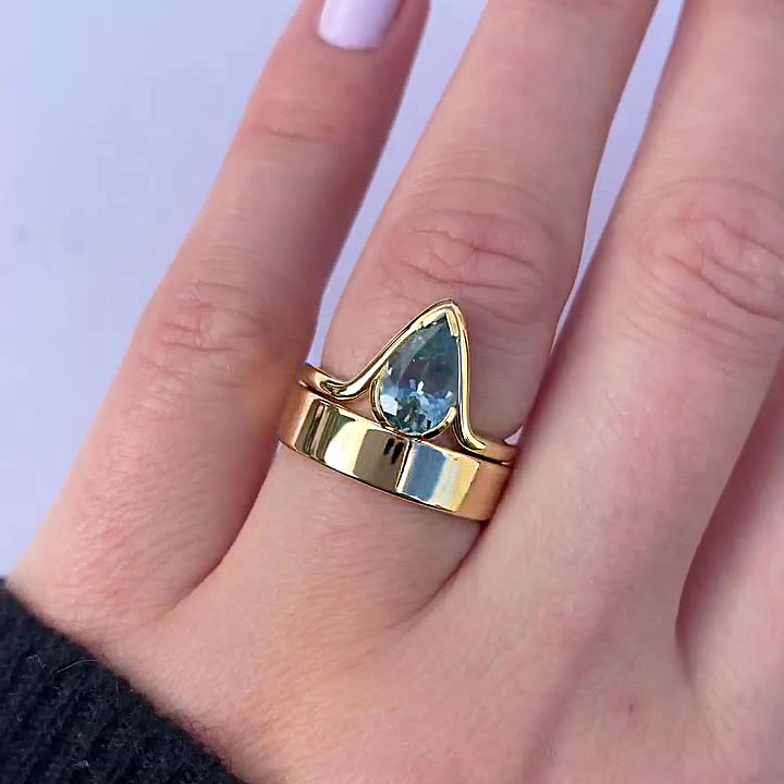 2ct Pear Cut Blue Sapphire Wedding Set