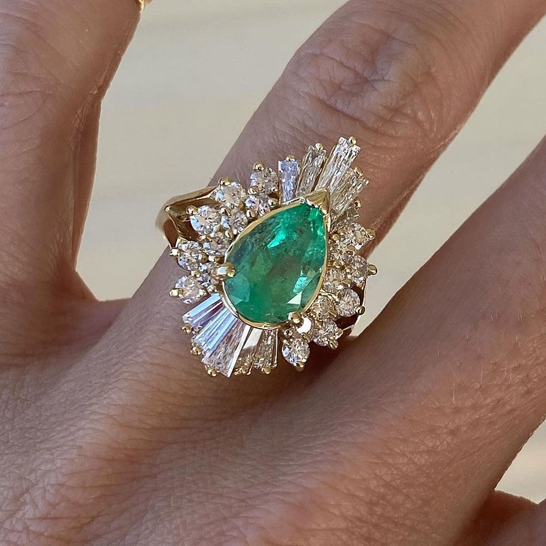 5ct Starburst Pear Cut Emerald Sapphire Engagement Ring