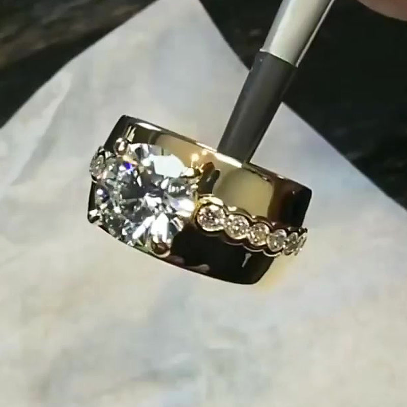 Fashion 2ct Round Cut White Sapphire Chunky Ring