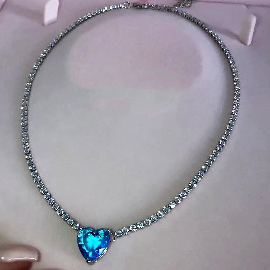 Heart Cut Aquamarine Sapphire Pendant Necklace