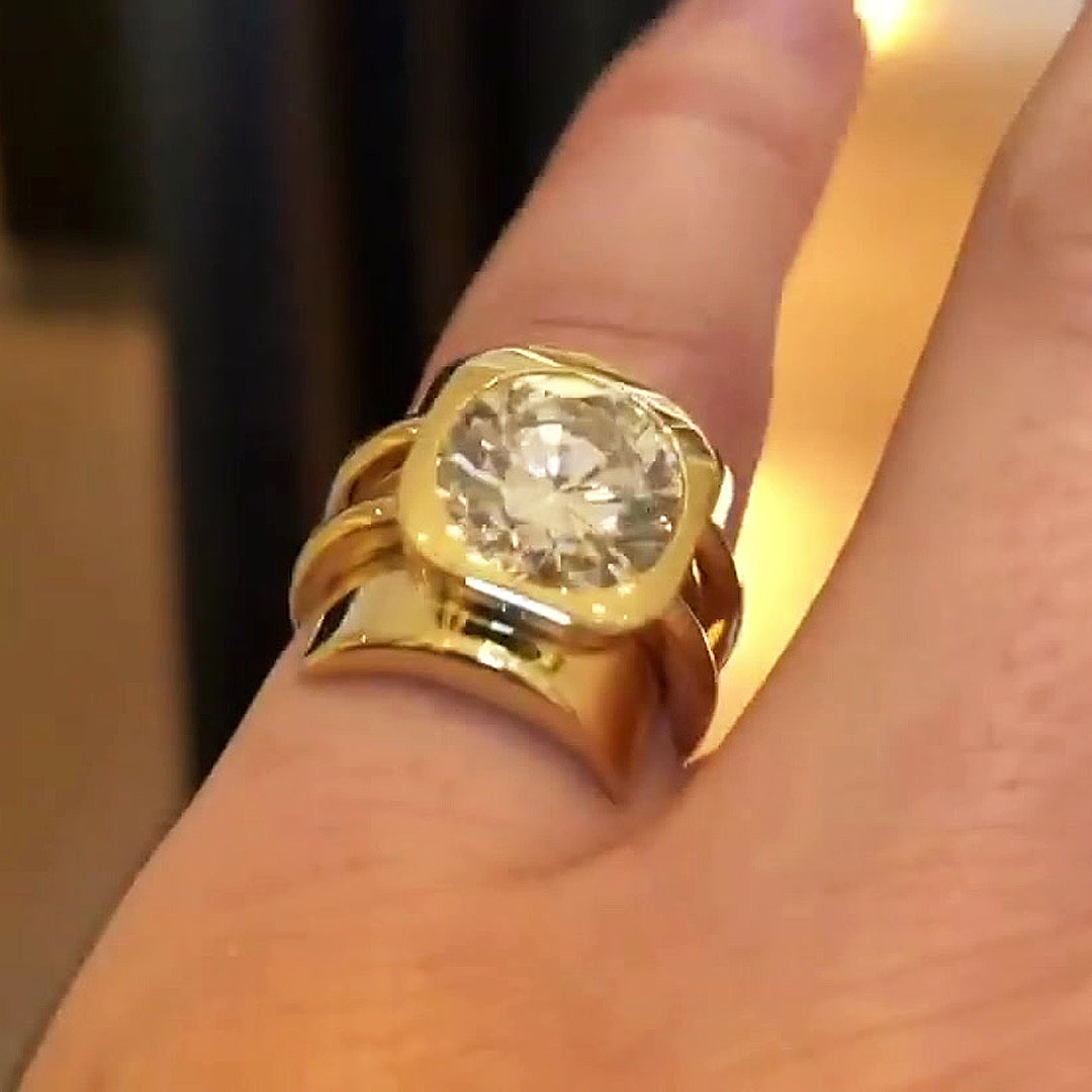 5ct Bezel Setting Round Cut White Sapphire Wide Shank Men's Ring