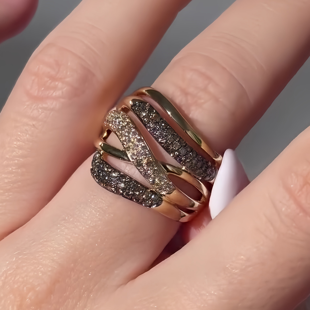 Chocolate&Yellow Sapphire Round Cut Woven Design Wedding Band