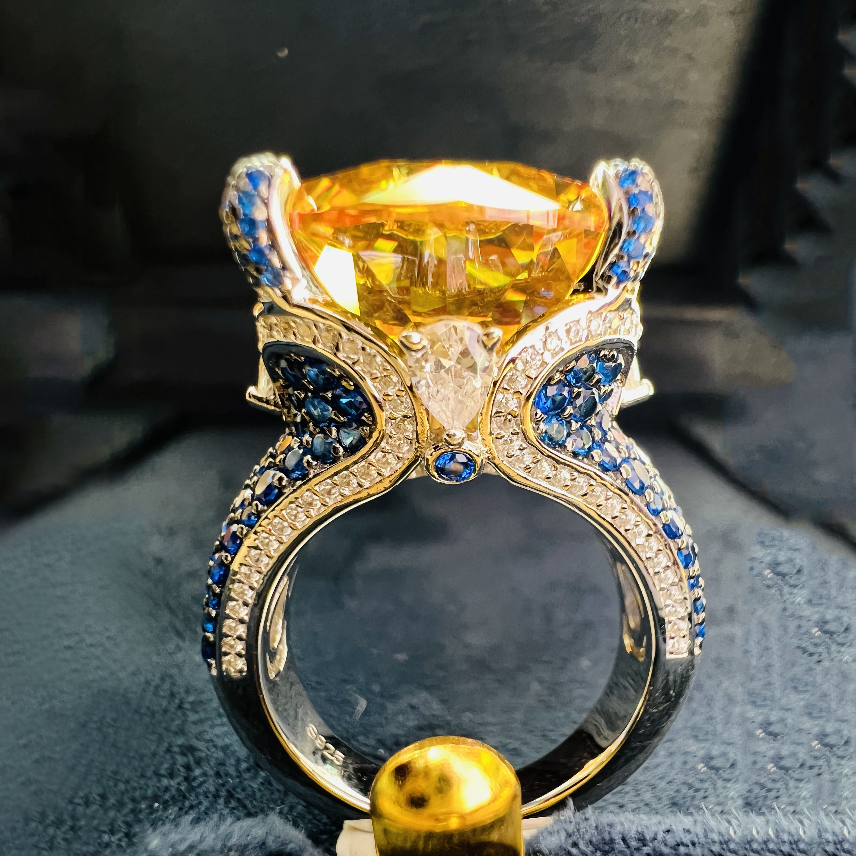 Luxury 20ct Round Cut Yellow Sapphire Engagement Ring