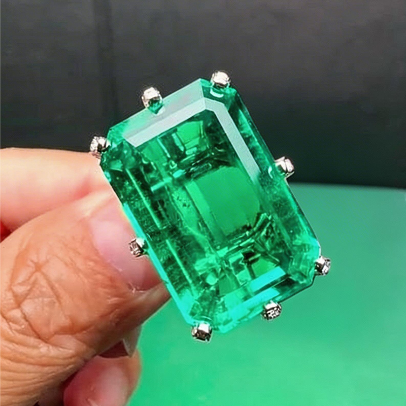 8ct Emerald Cut Vivid Green Emerald Statement Ring