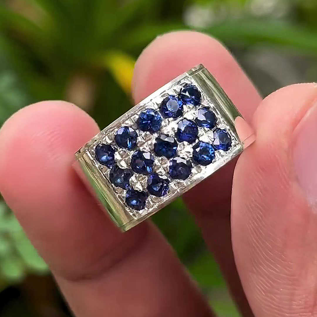 5.15ct Round Cut Blue Sapphire Men's Eternity Ring