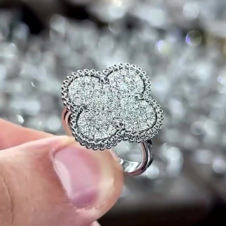 Four Leaf Clover Design White Sapphire Ring&Necklace / 2PCS