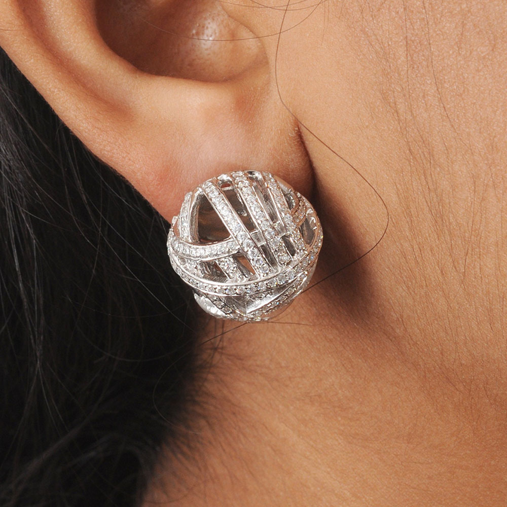 Asteroids Round Cut Diamond Stud Earrings