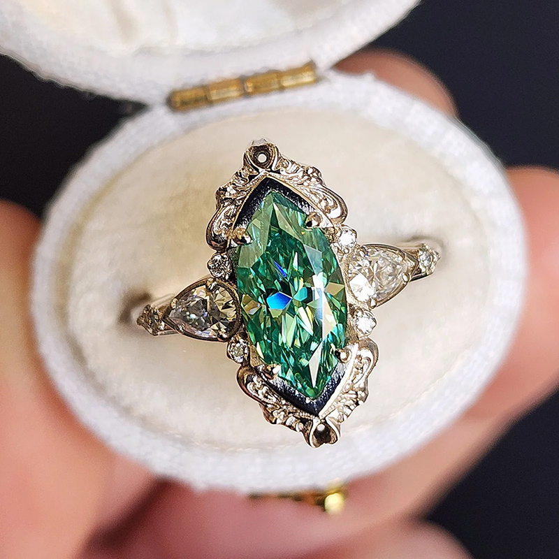 Vintage 1.5ct Marquise Cut Emerald Sapphire Engagement Ring