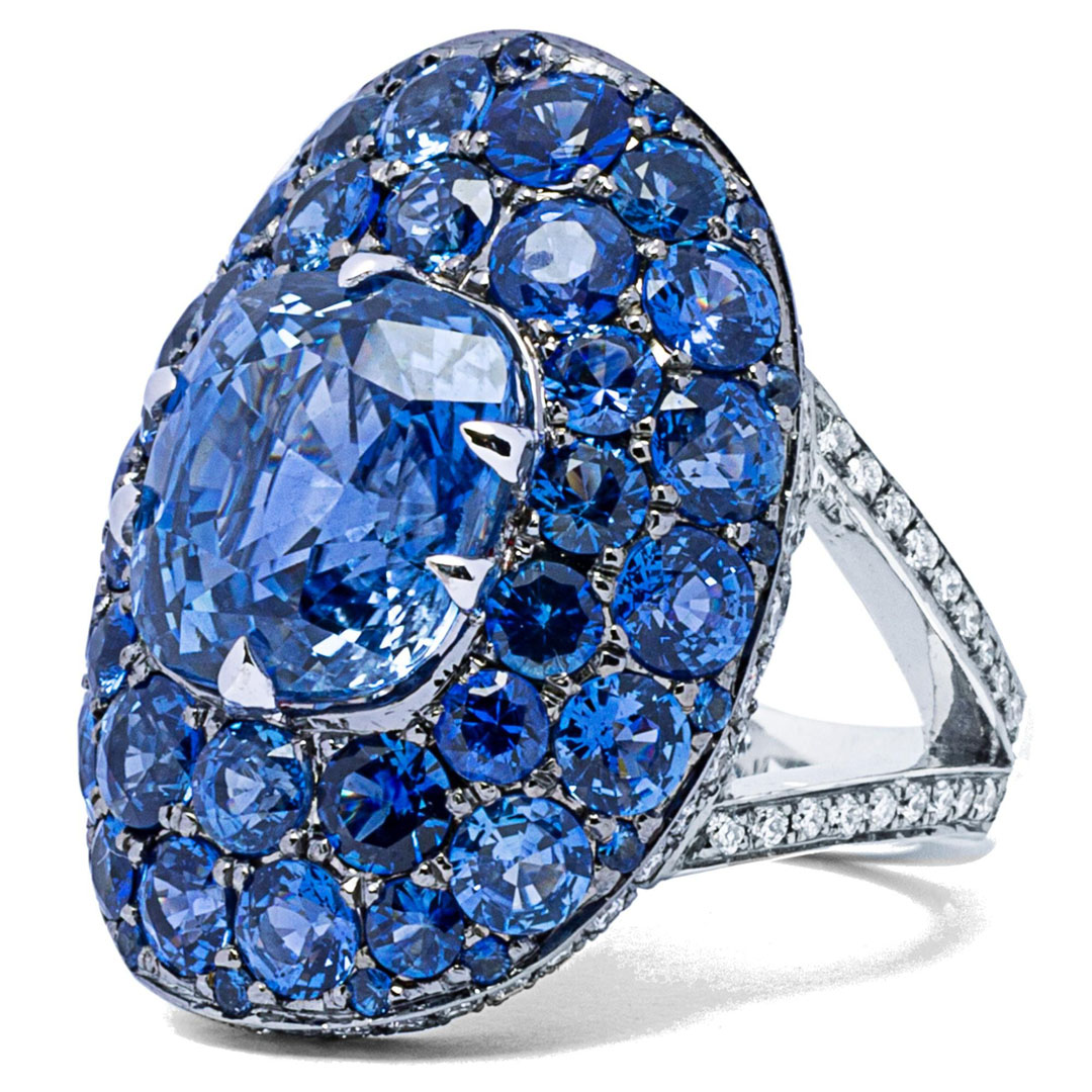Micro Pave Setting 8ct Cushion Cut Sapphire Ring