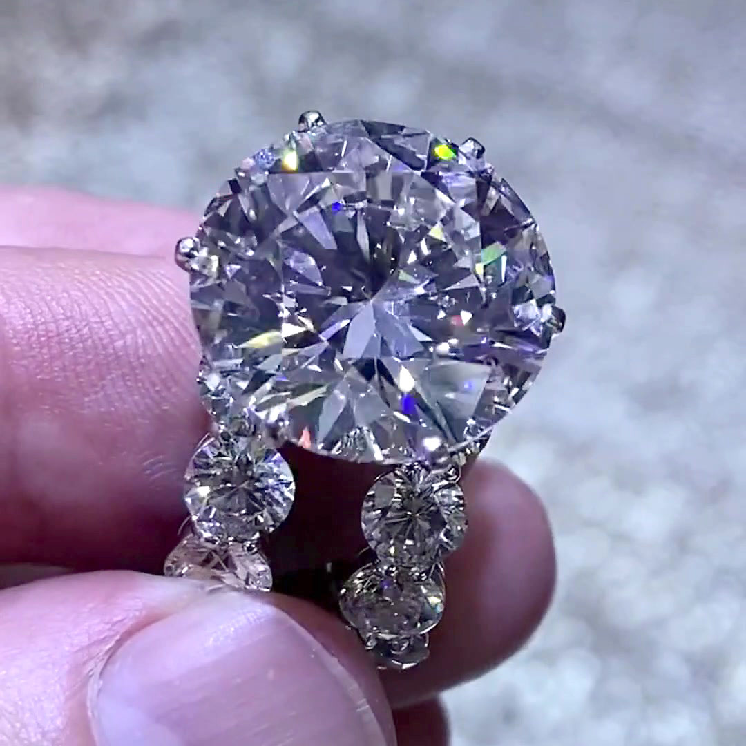 8ct Round Cut White Sapphire Split Shank Engagement Ring