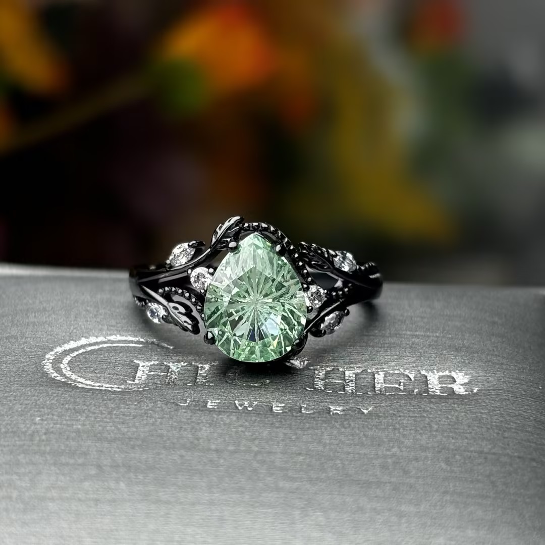 Art 3ct Fireworks Cut Green Sapphire Engagement Ring