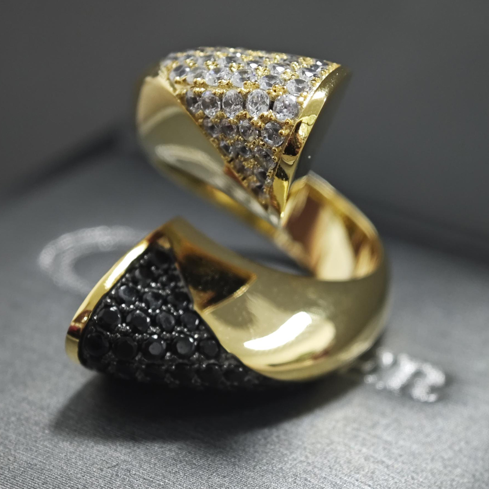 Bypass Design 1.85ct Black&White Sapphire Cocktail Ring