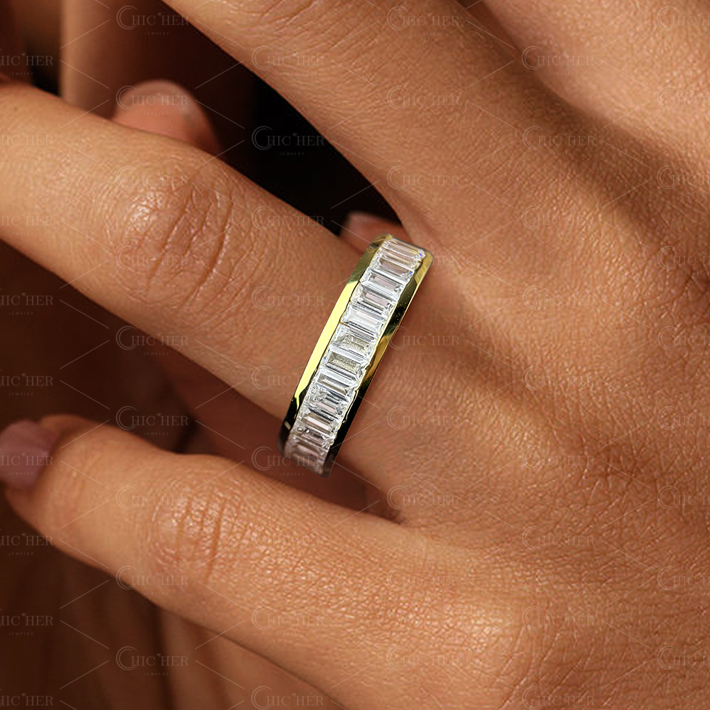 6mm Men’s Band Channel Baguettes in Yellow Gold